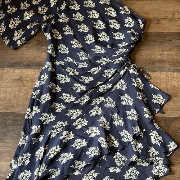 A.L.C. “Misha” One Shoulder Ruched Floral Dress - Picture 2 of 3